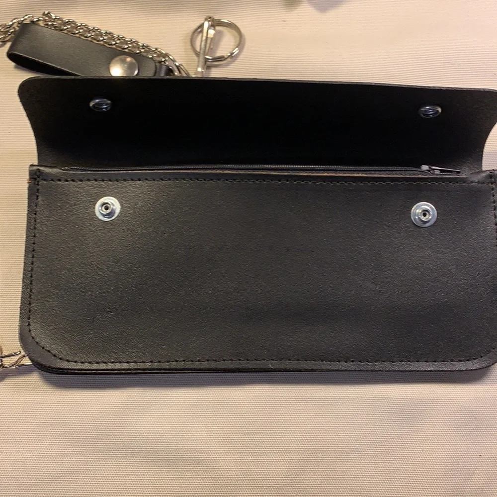NWOT Leather large wallet on a chain, Motocycle